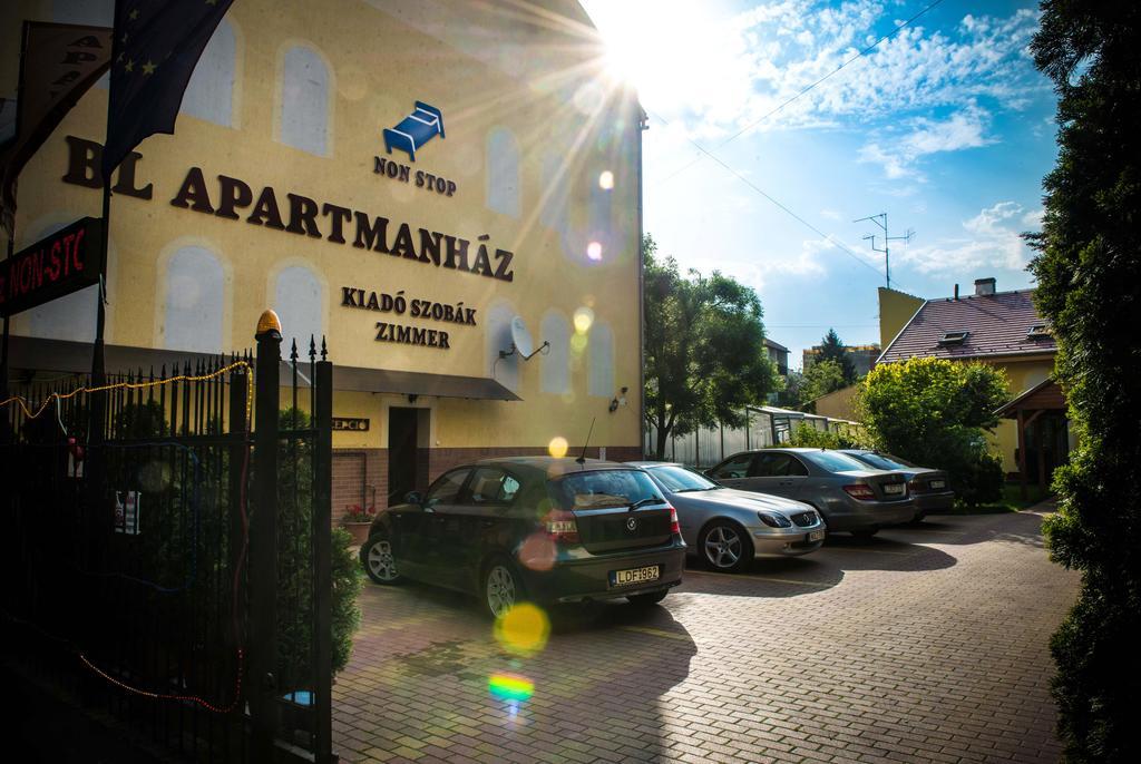Bl Luxus Apartman Szegedin Zimmer foto