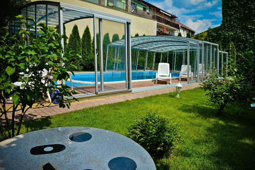 Bl Luxus Apartman Szegedin Exterior foto