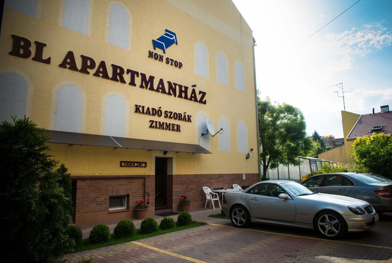 Bl Luxus Apartman Szegedin Exterior foto